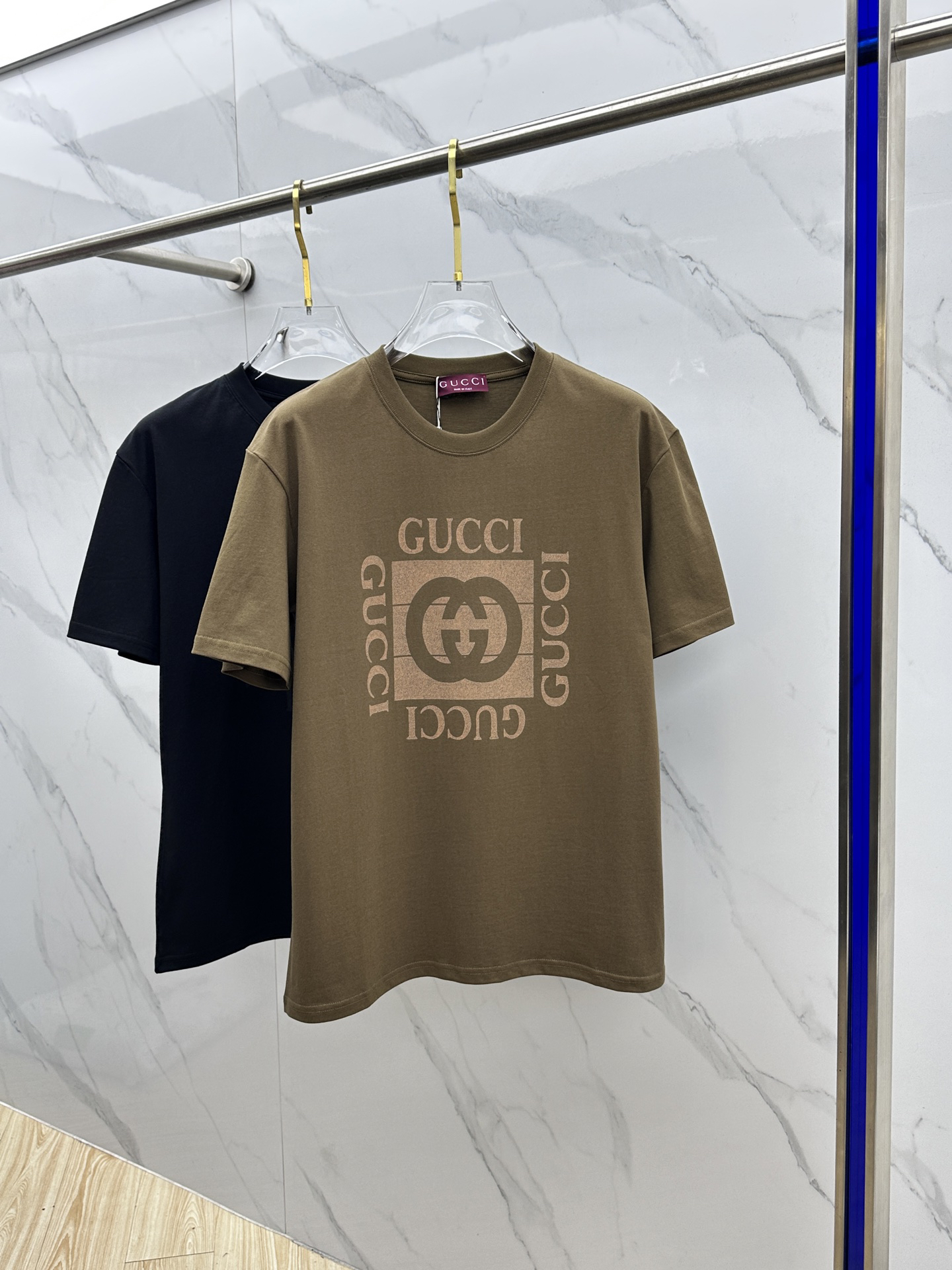 Gucci clothing-27