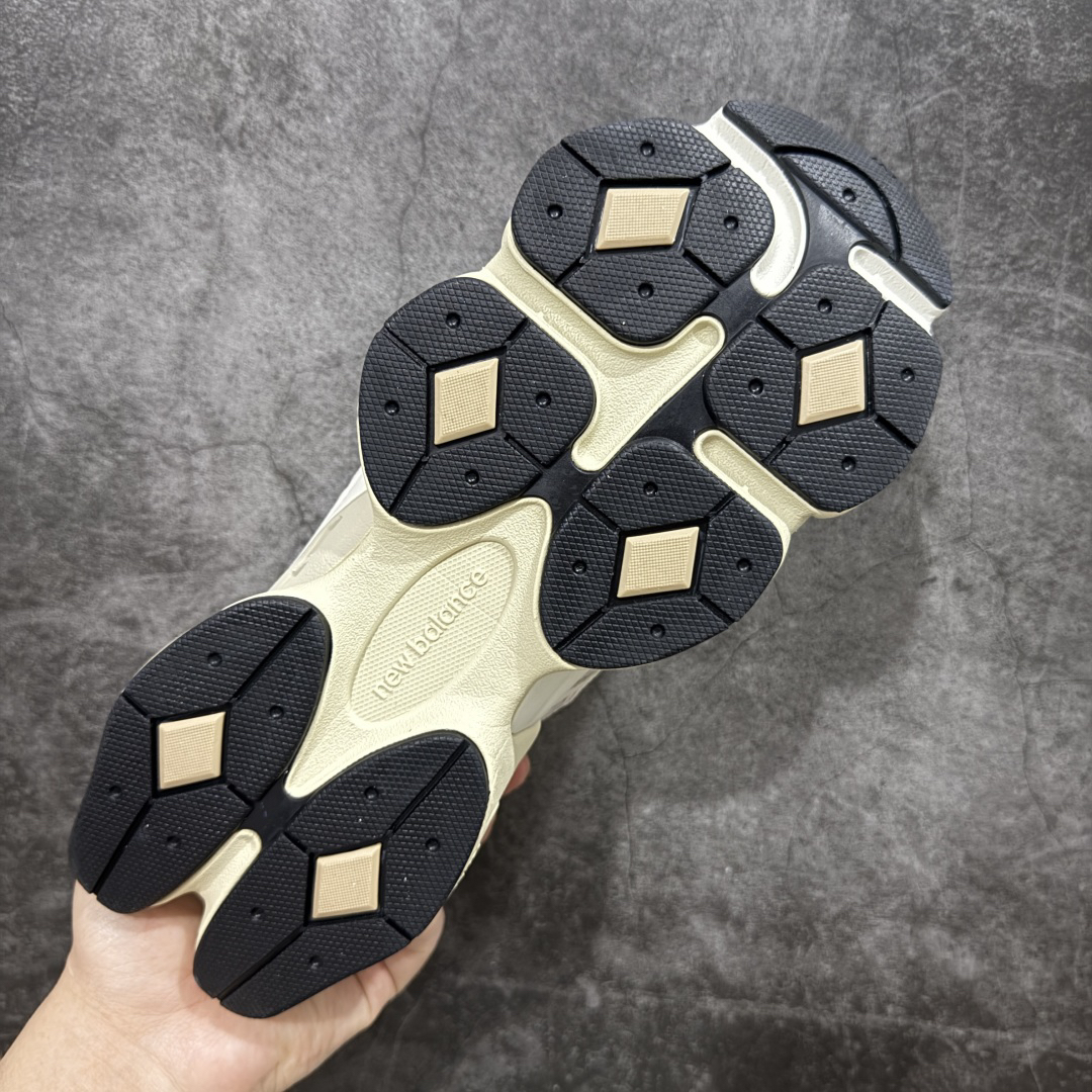 New Balance Sneakers-241