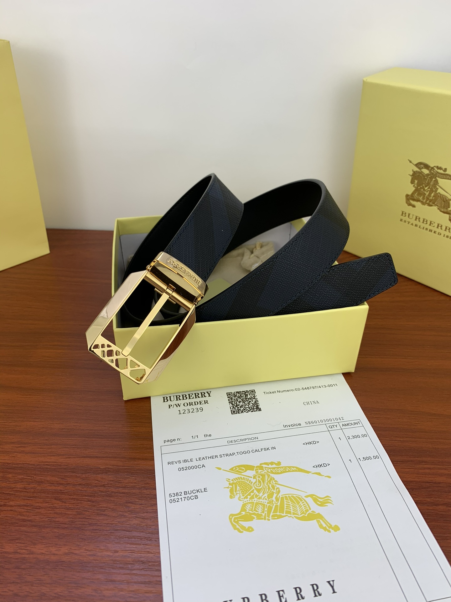 Burberry belt-116