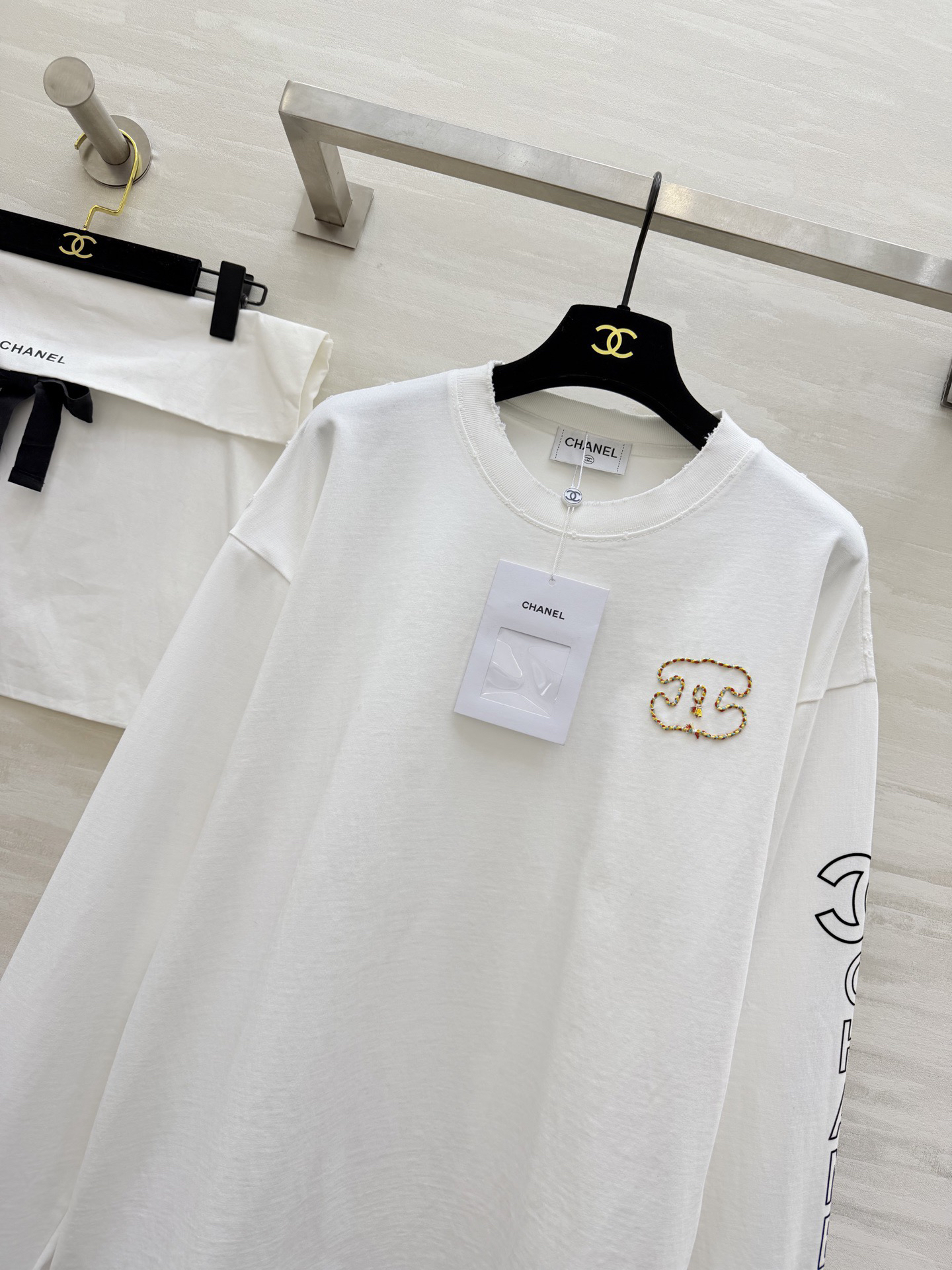 Chanel clothing-127