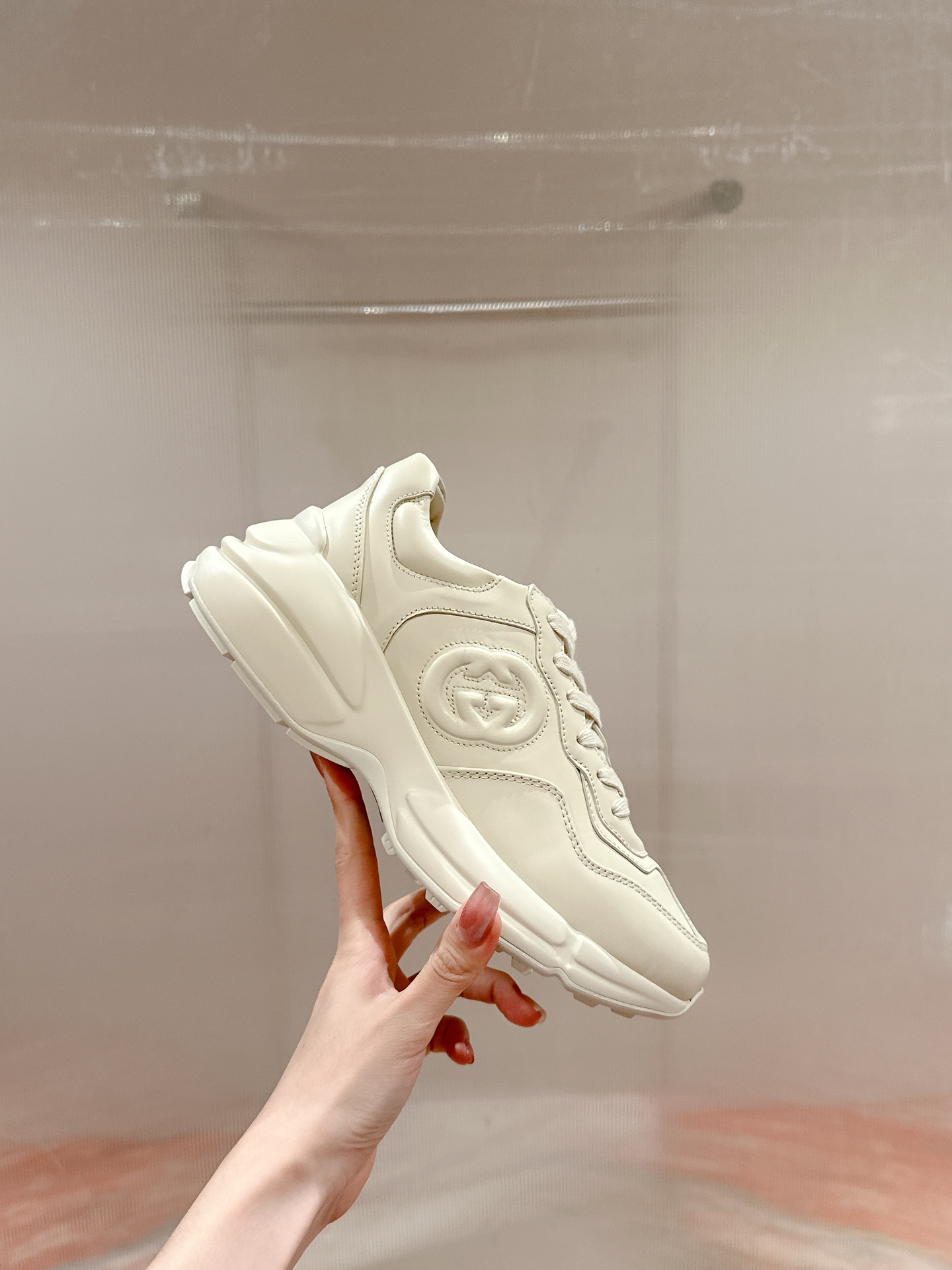 Gucci Sneakers-188