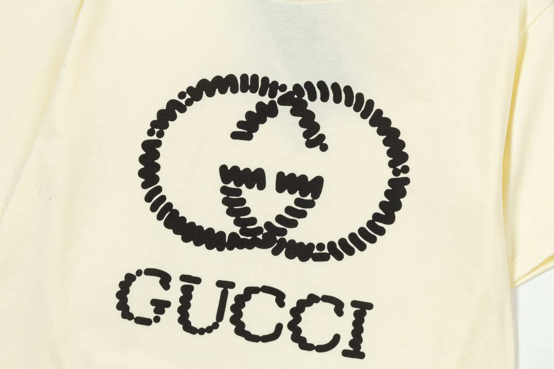 Gucci clothing-78