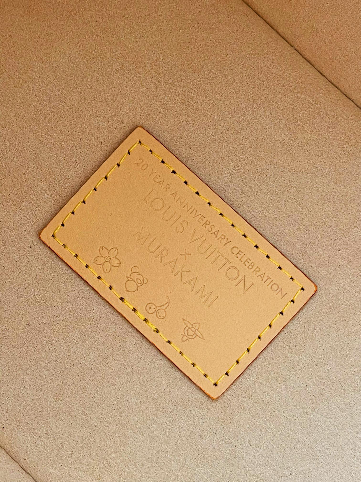 Louis Vuitton Hot New Product-21