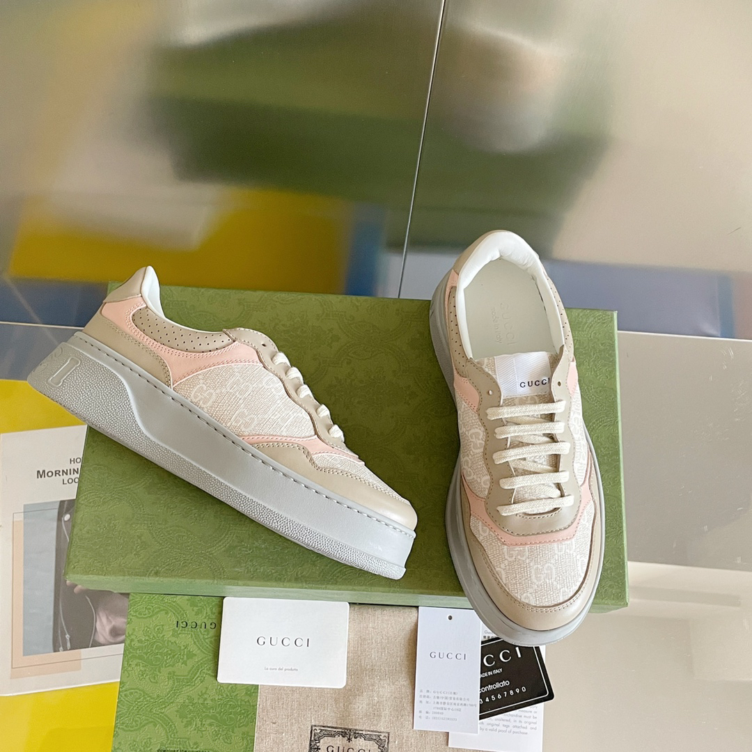 Gucci Sneakers-162