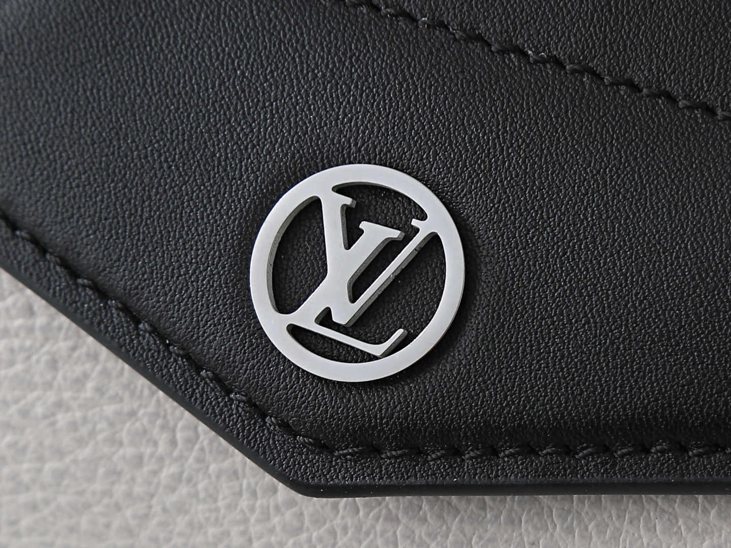 Louis Vuitton Hot New Product-176