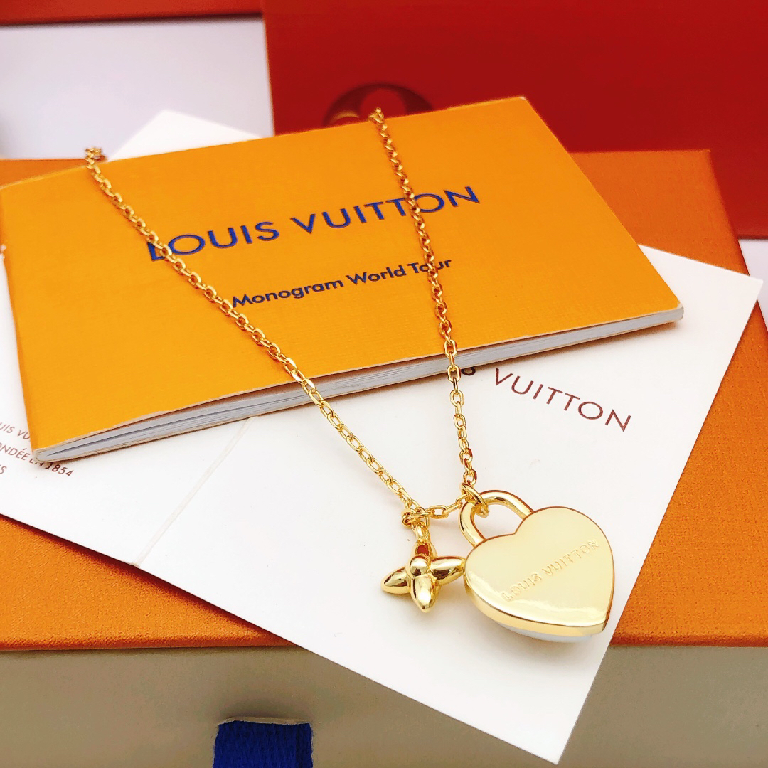 LV necklace-70