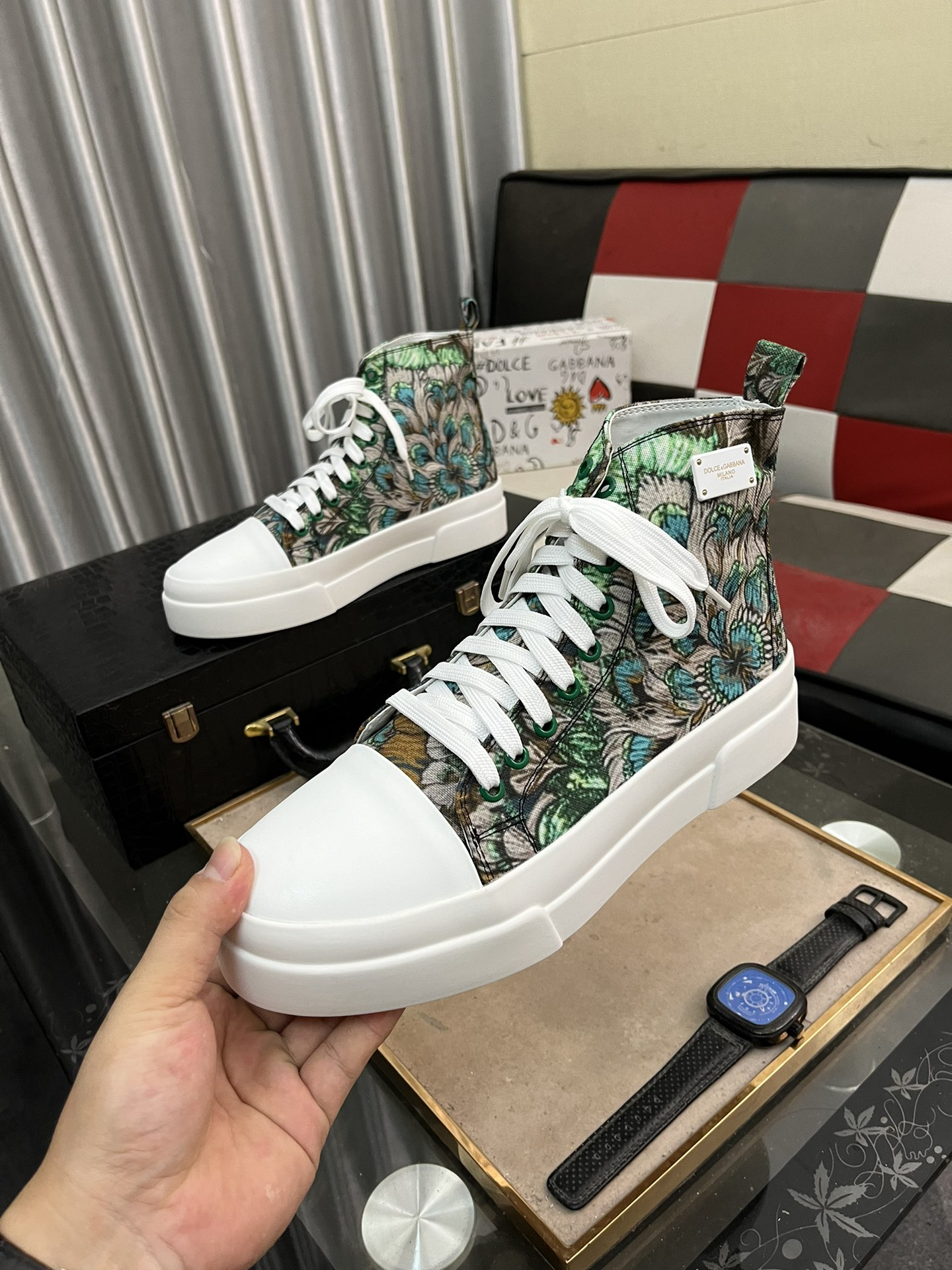 D&G Sneakers-100