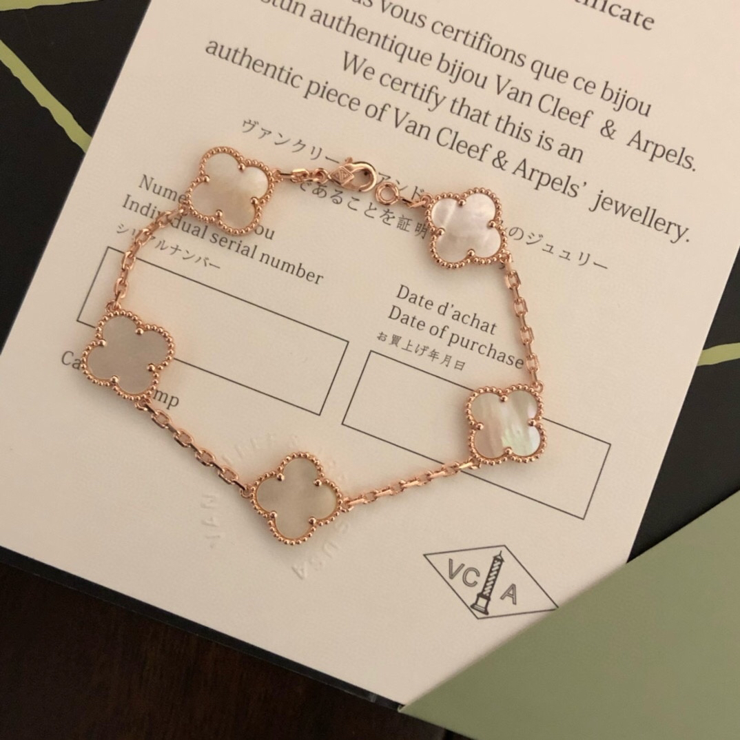 Van Cleef & Arpels Bracelet-26