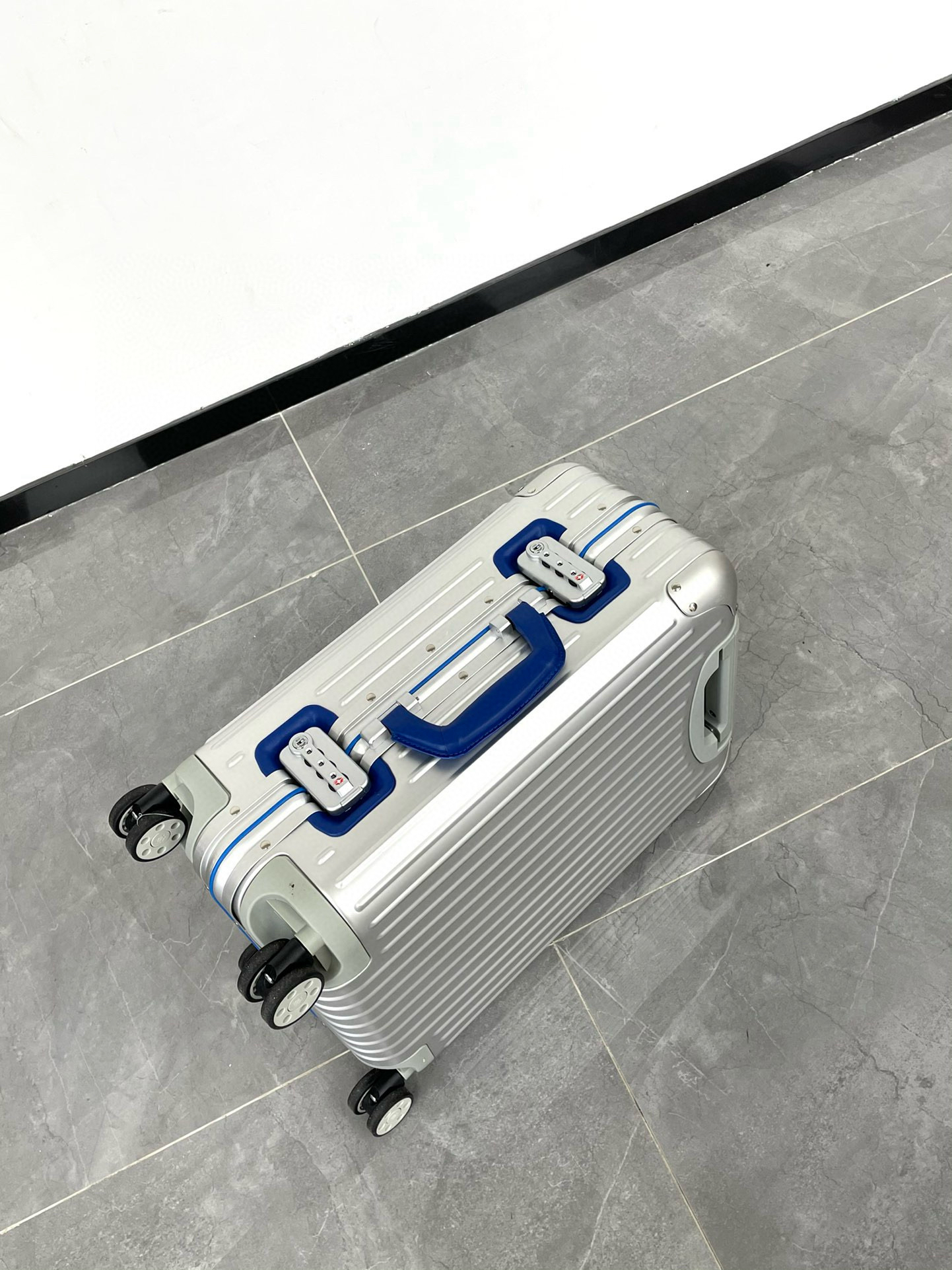 RIMOWA luggage-30
