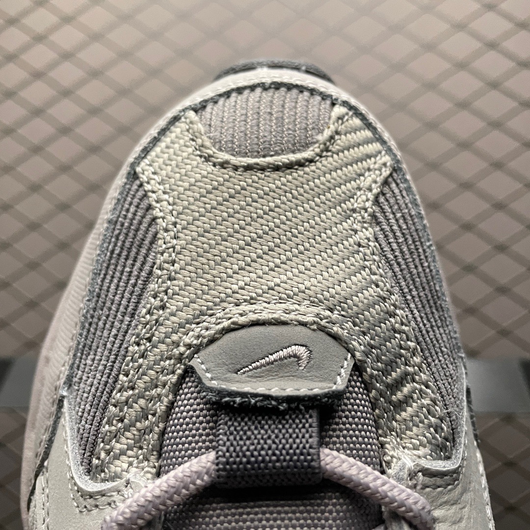 Nike Sneakers-203