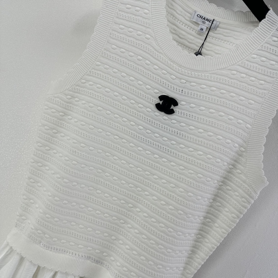 Chanel Clothing-18