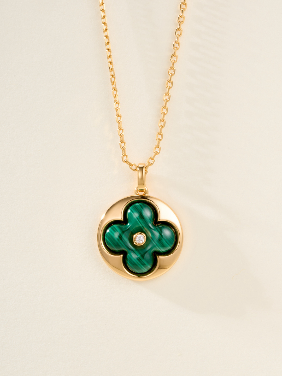 LV necklace-51