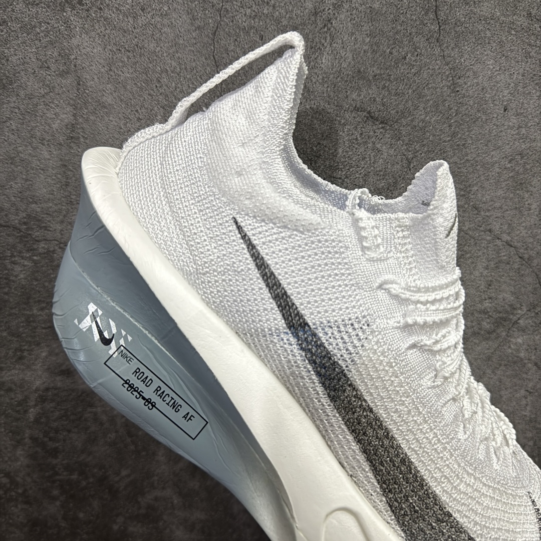 Nike Sneakers-161