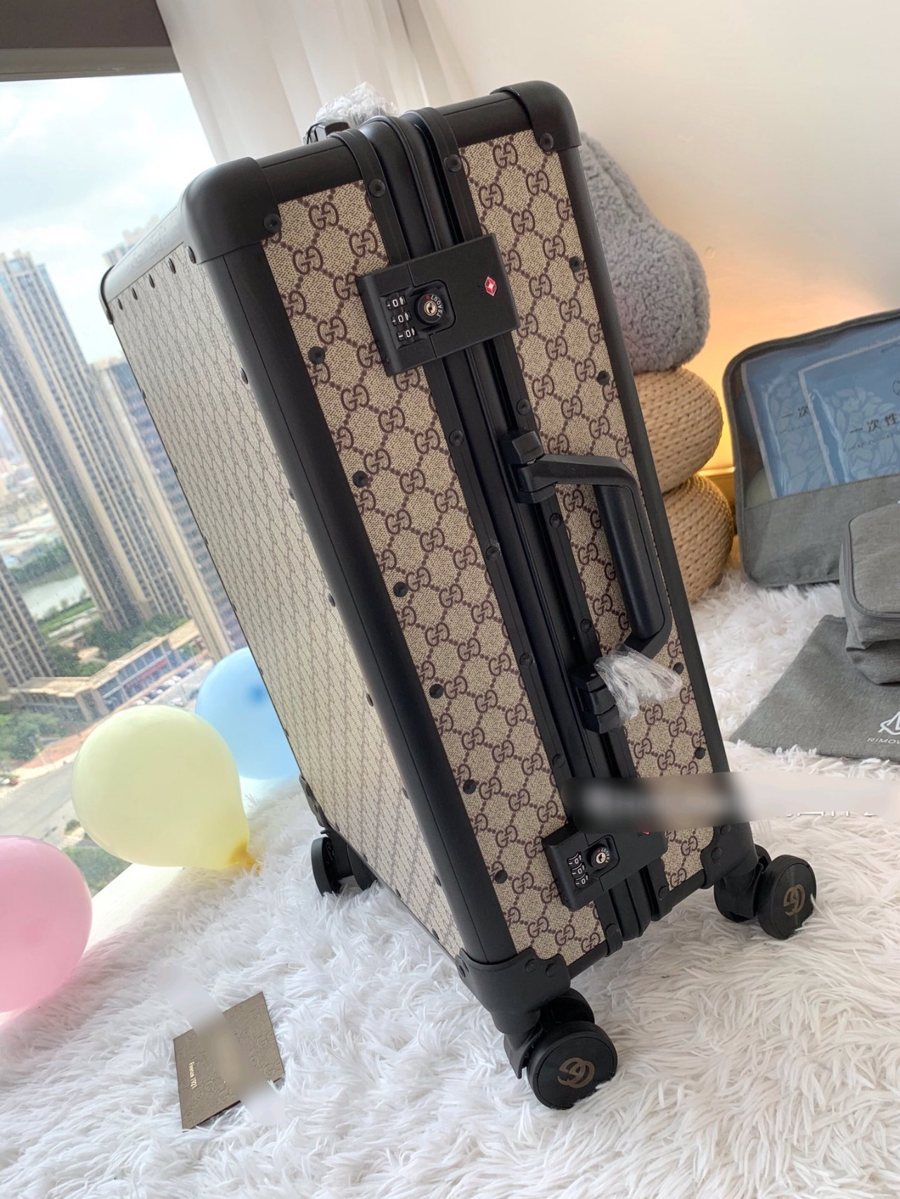 Gucci luggage-25