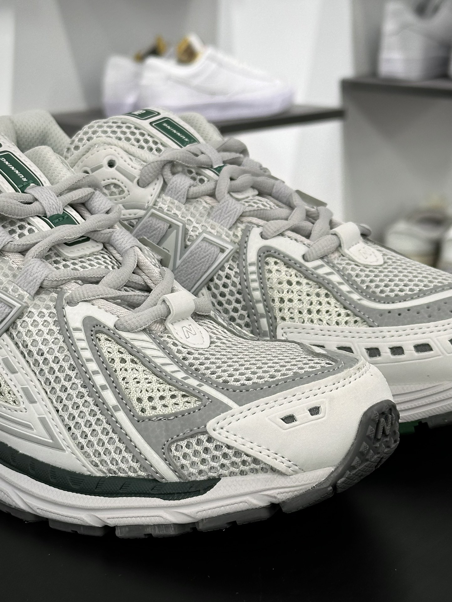 New Balance Sneakers-359