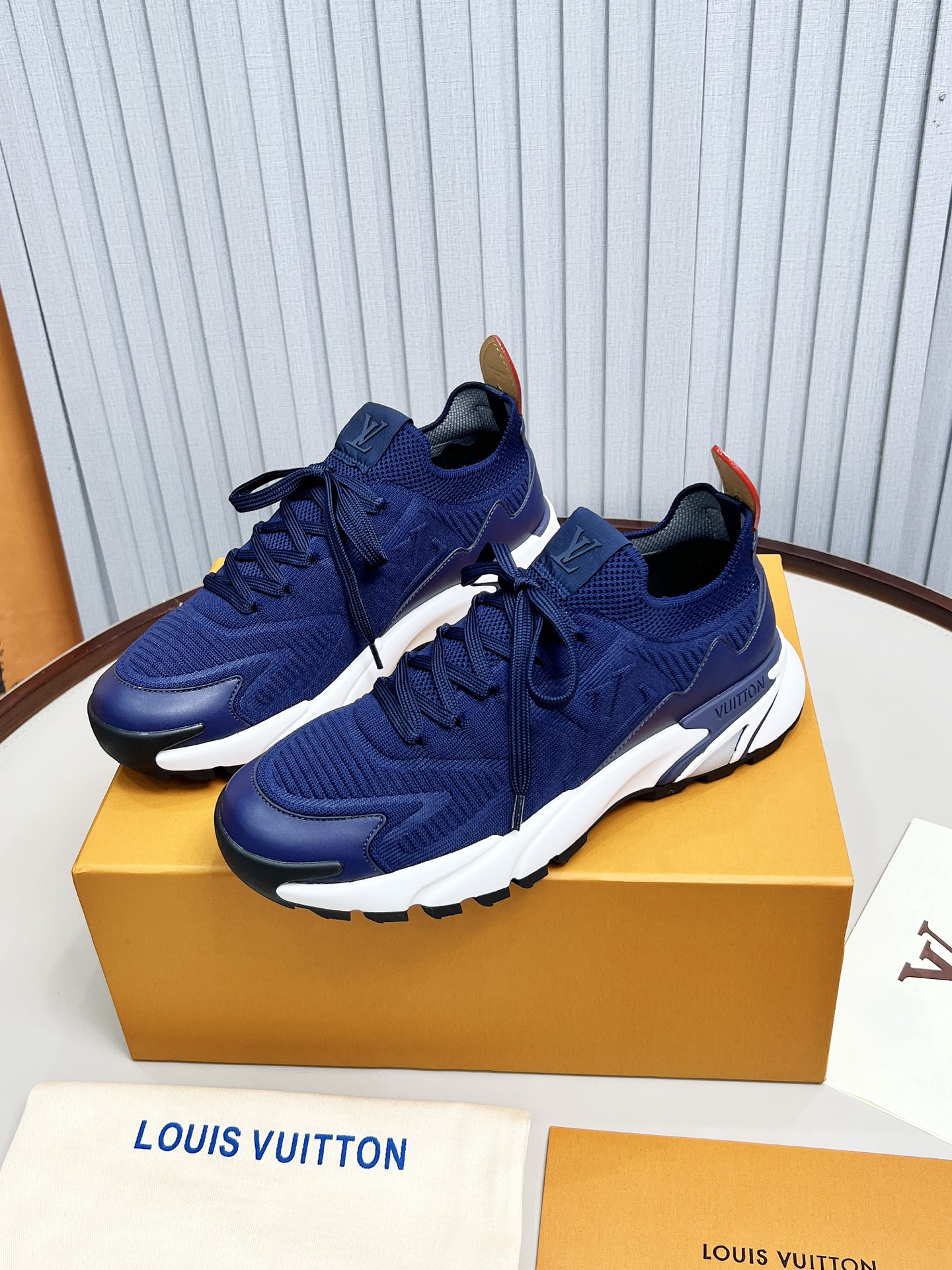 Lv Sneakers-1