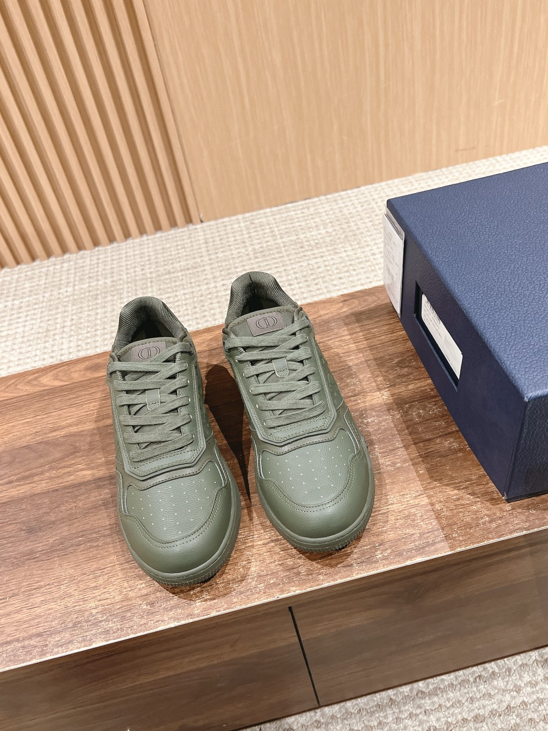 Dior Sneakers-130