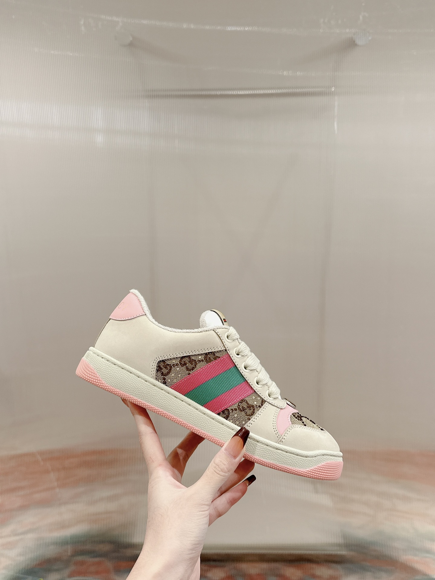 Gucci Sneakers-235