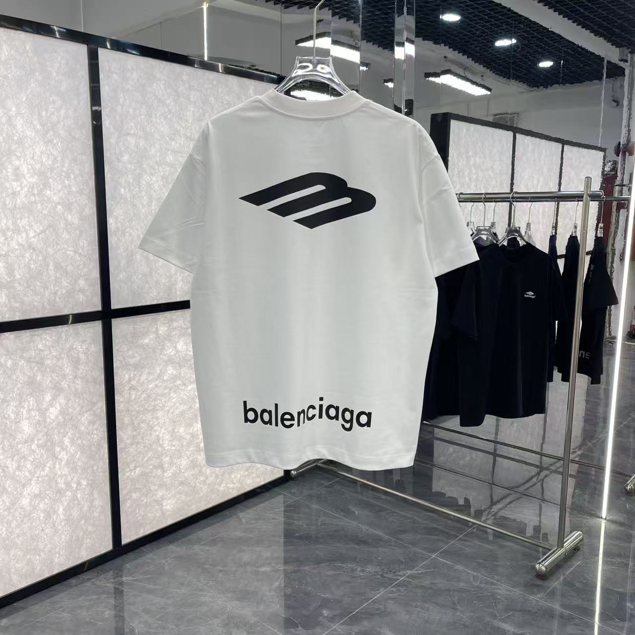 Balenciaga clothing-87