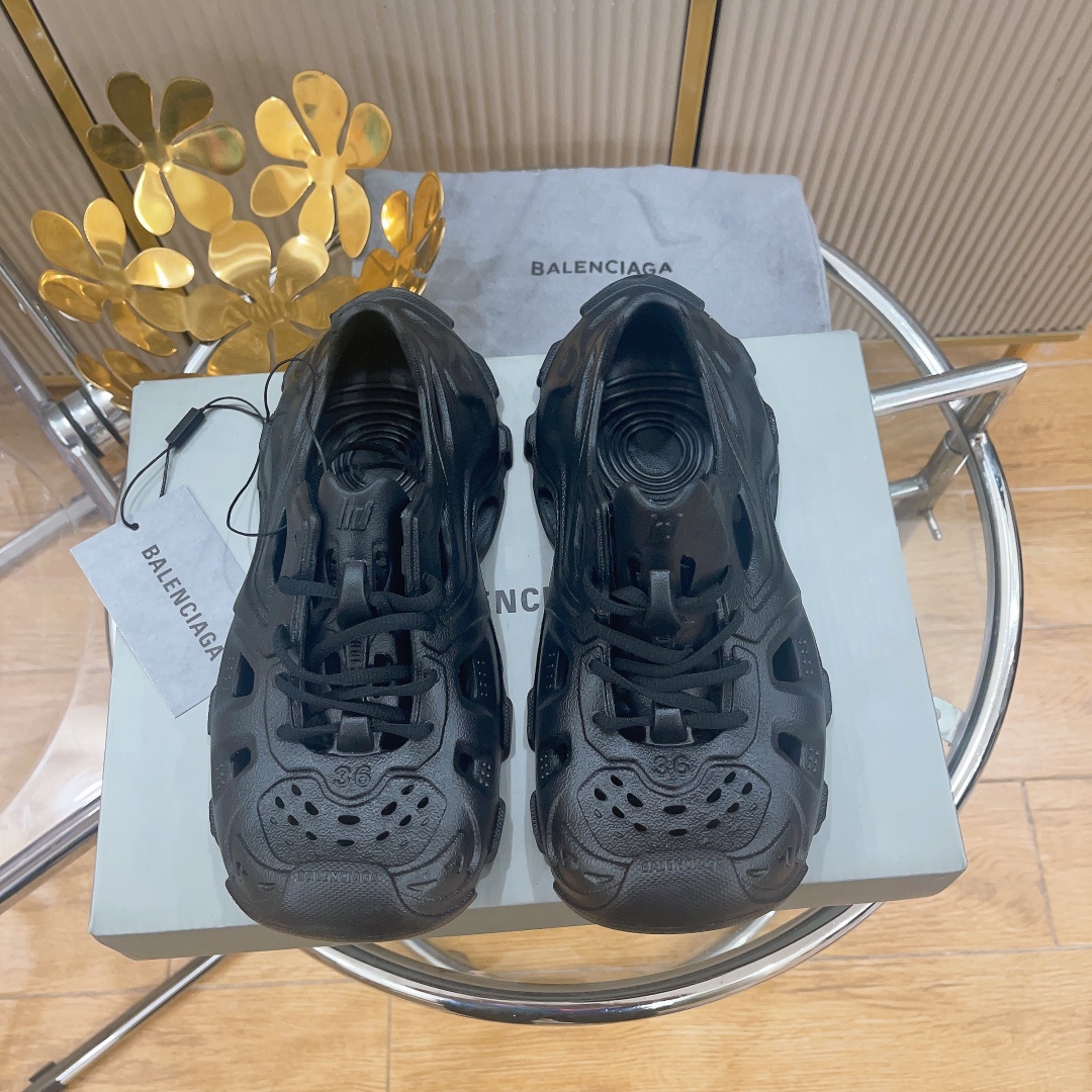 Balenciaga Summer footwear