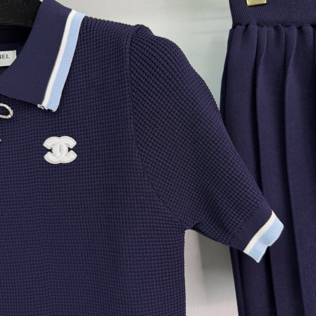 Chanel Clothing-129