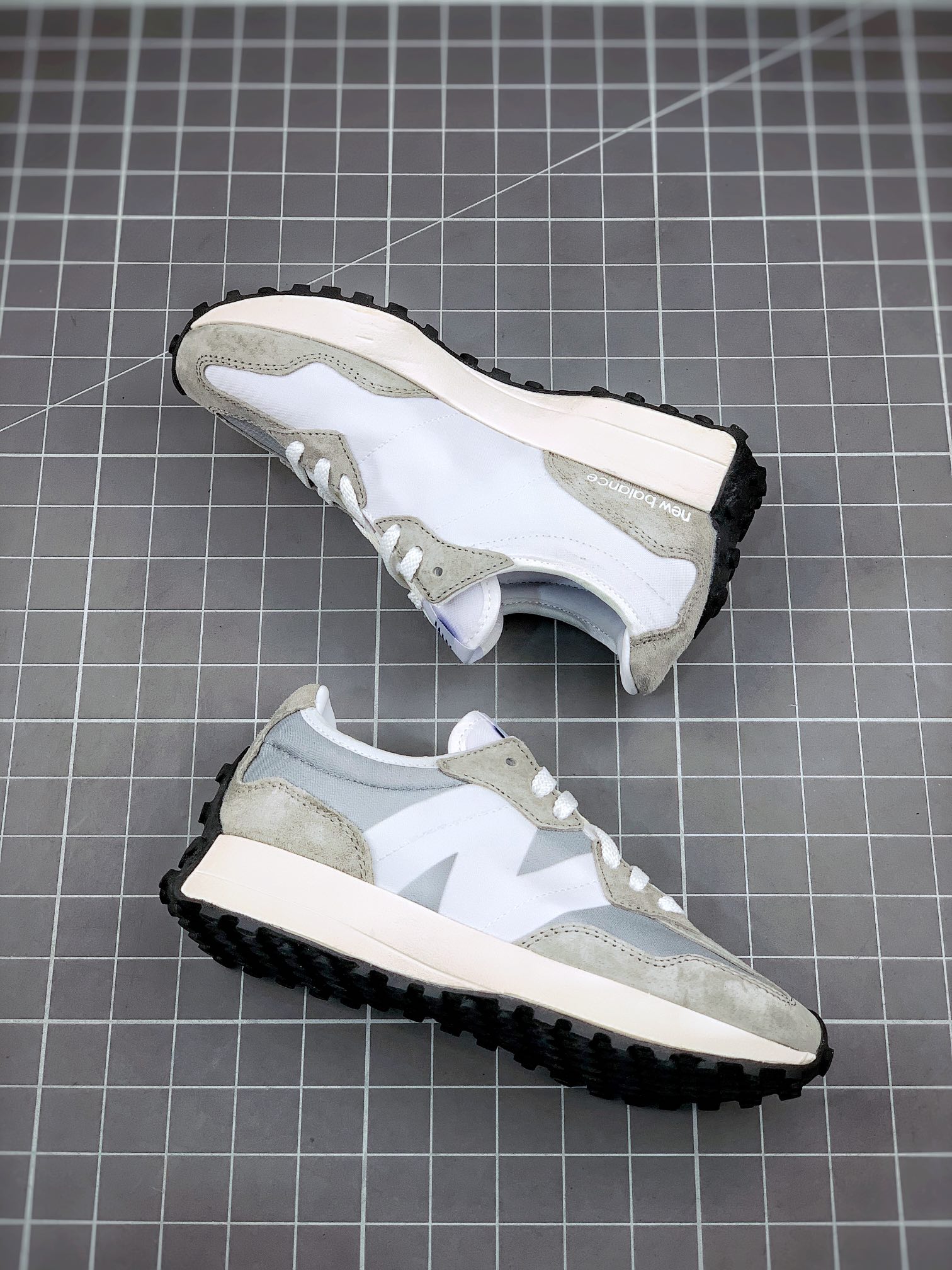 New Balance Sneakers-76