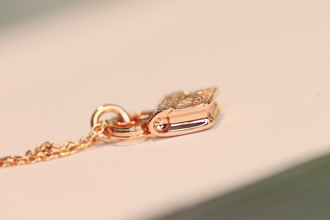 Hermes necklace-25