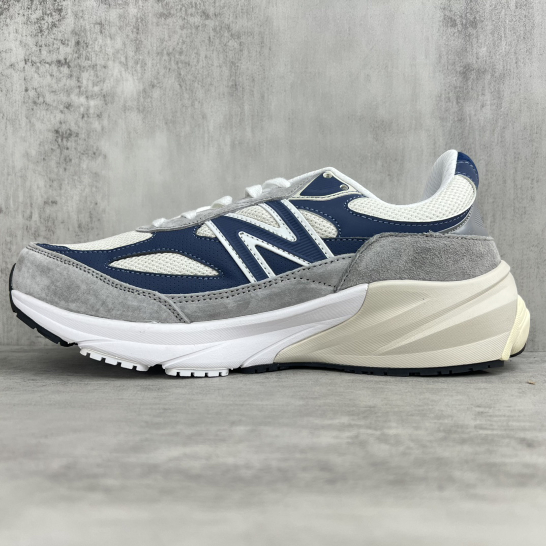 New Balance Sneakers-256