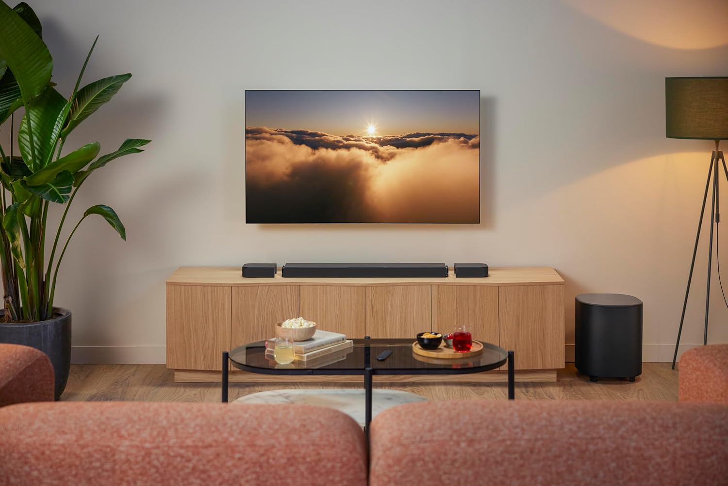 JBL Bar 700MK2-7.1 Channel soundbar System with Detachable Speakers and Dolby Atmos, 780W max Output Power and a 10