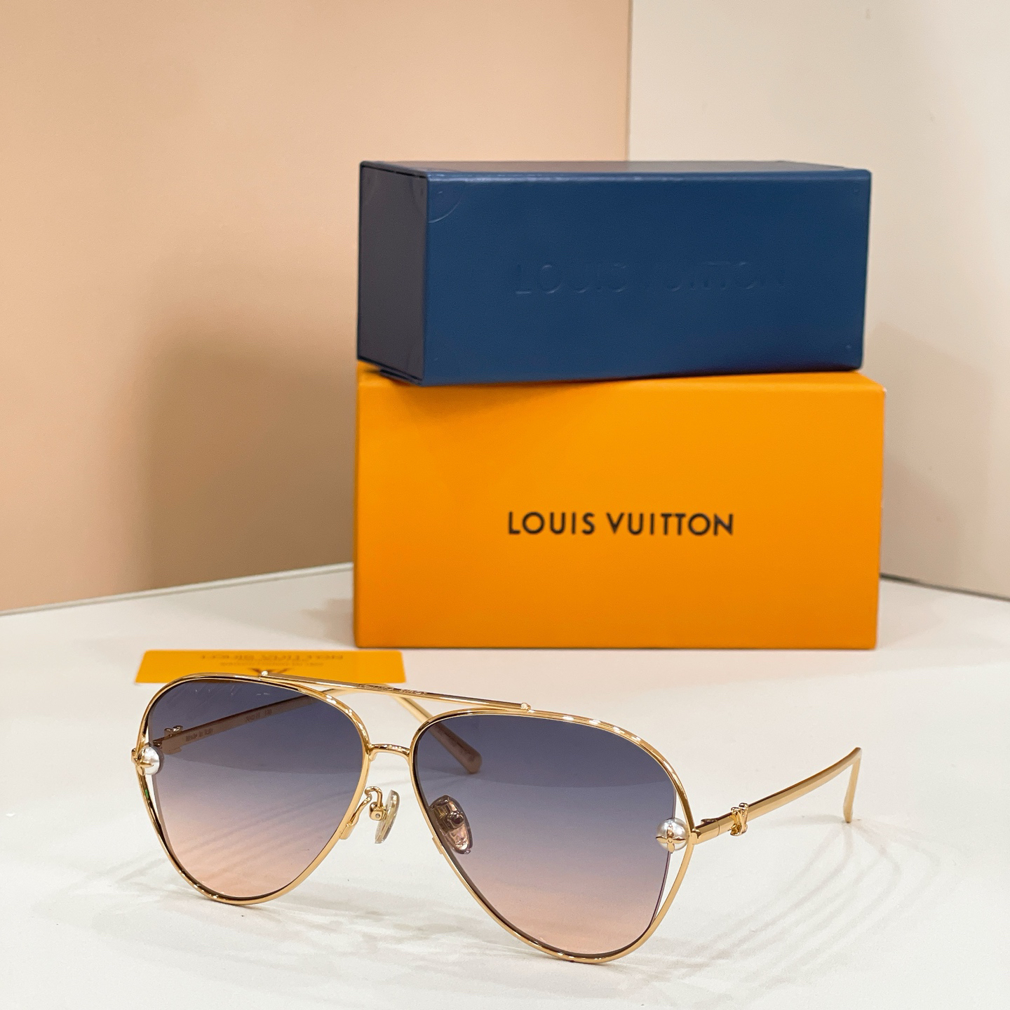 LV glasses-59