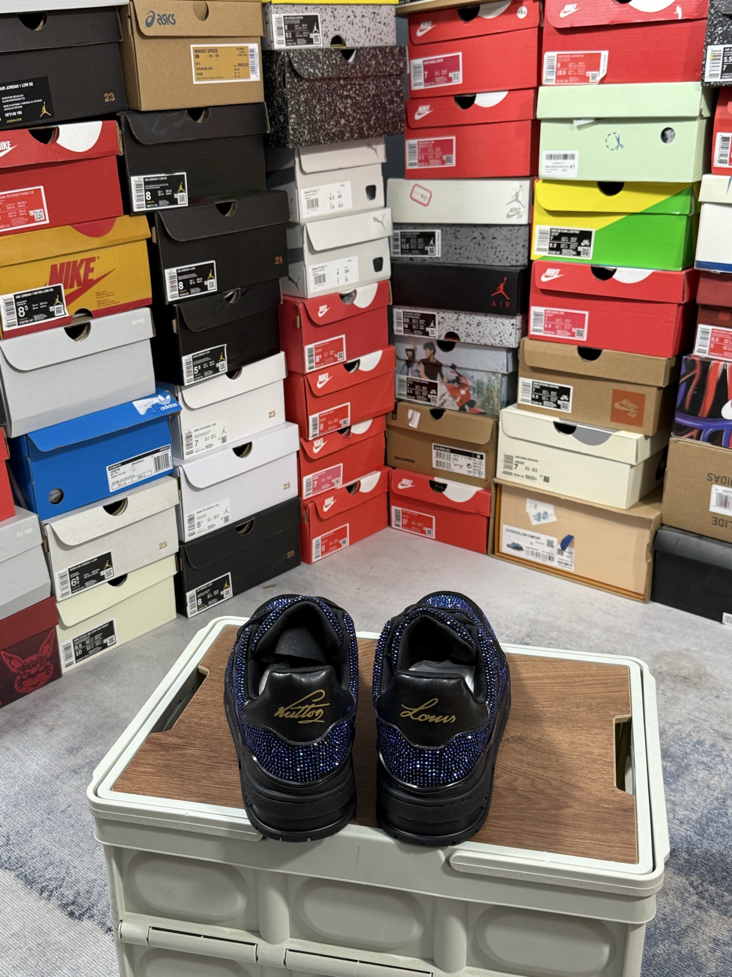 Lv Sneakers-119