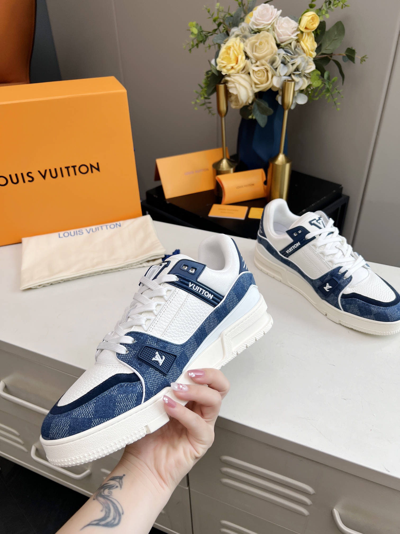 Lv Sneakers-72