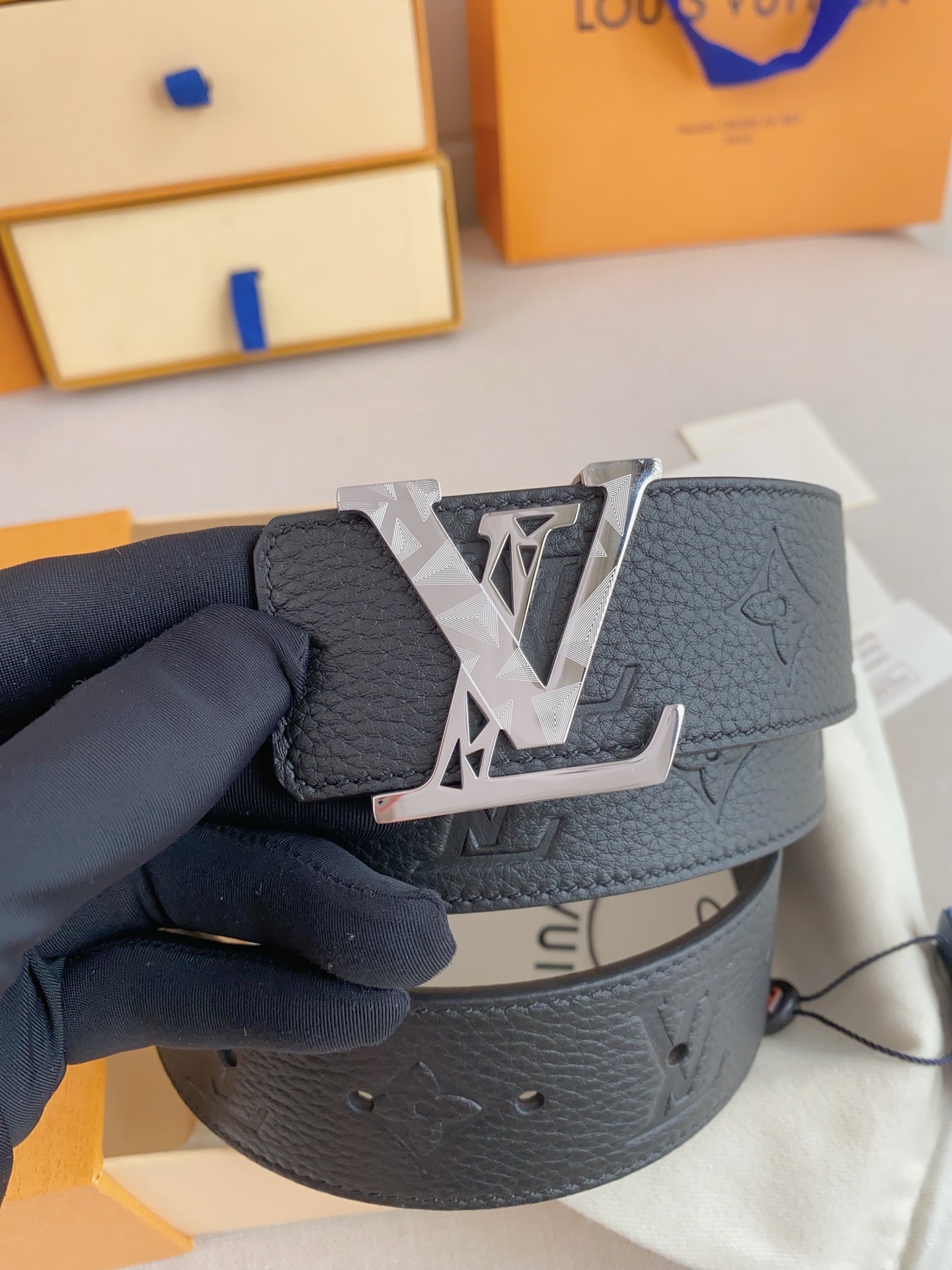 Lv belt-115