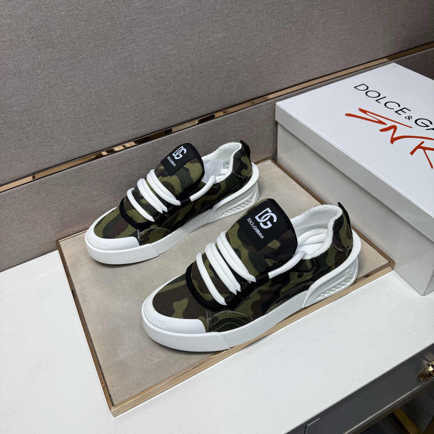 D&G Sneakers-213