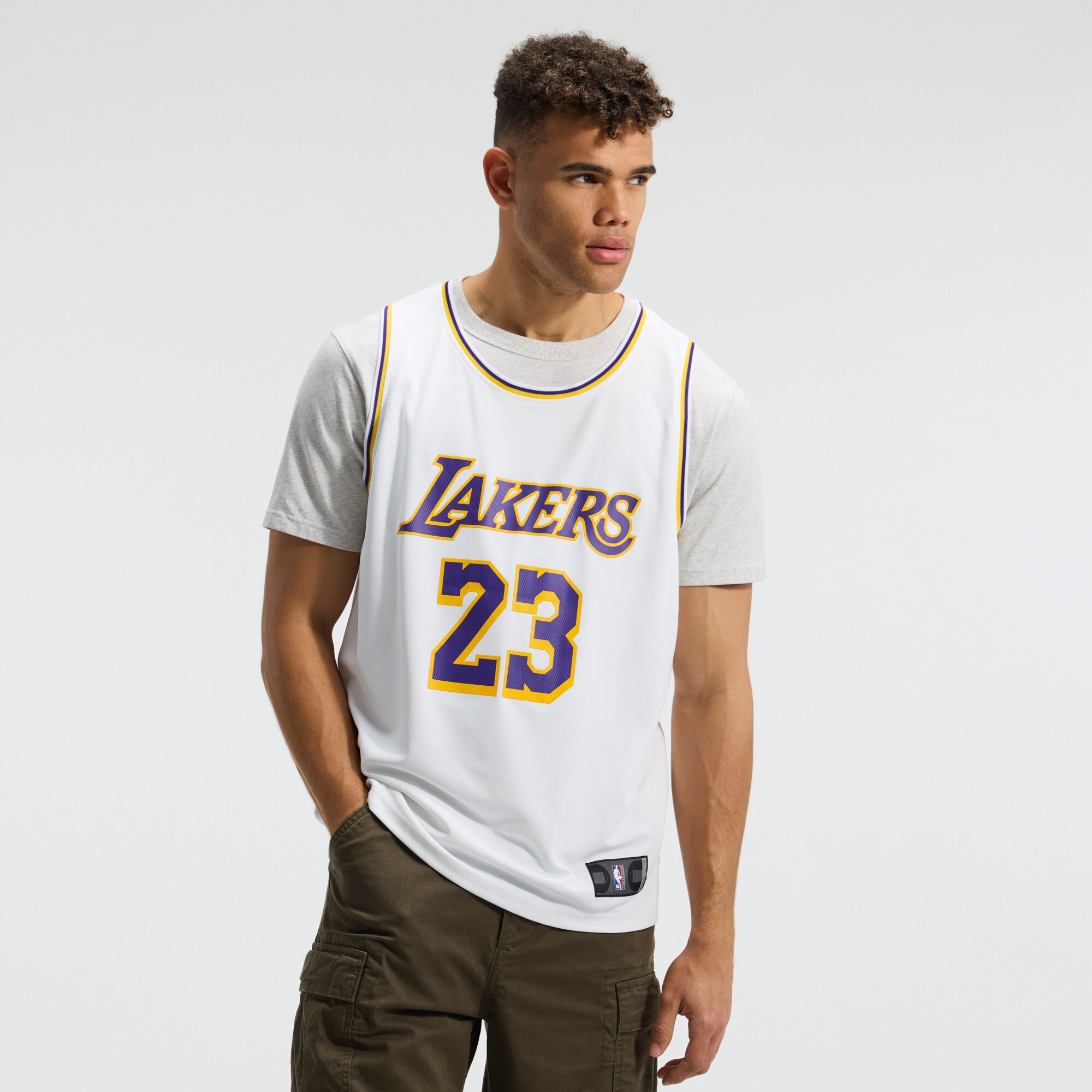 LeBron James Los Angeles Lakers Fanatics Fast Break Replica Player Jersey - Association Edition - White