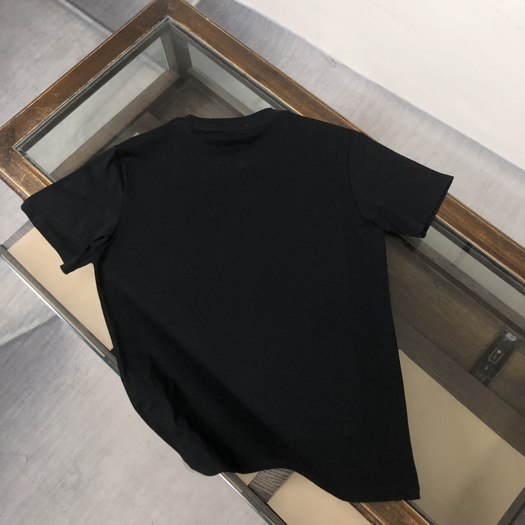 Gucci clothing-178