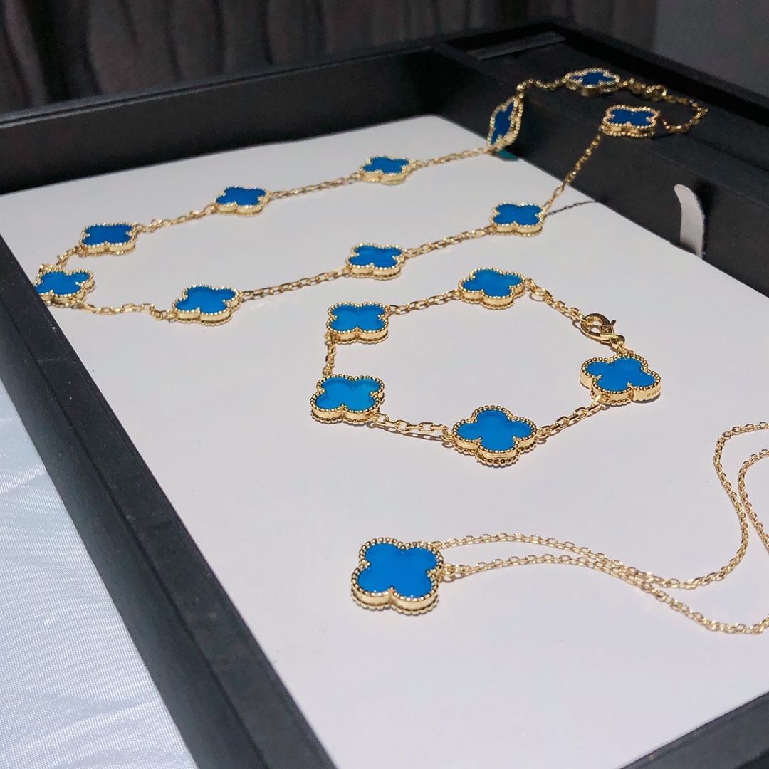 Van Cleef & Arpels Bracelet-120