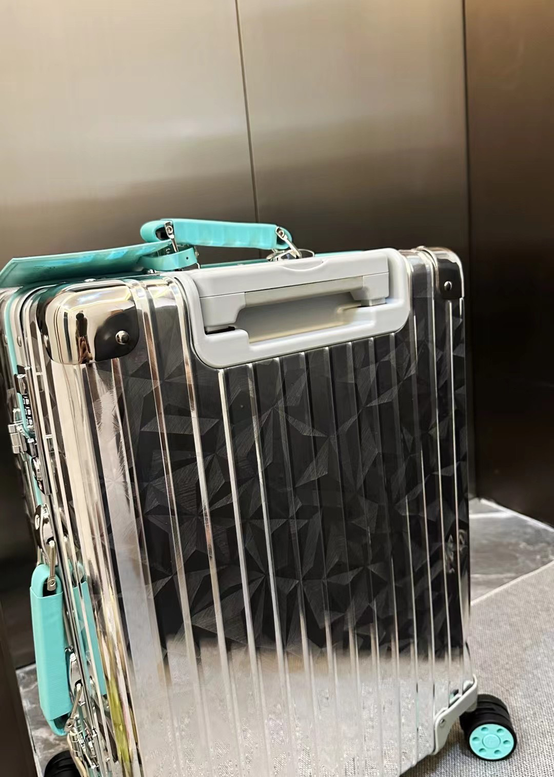 RIMOWA luggage-9