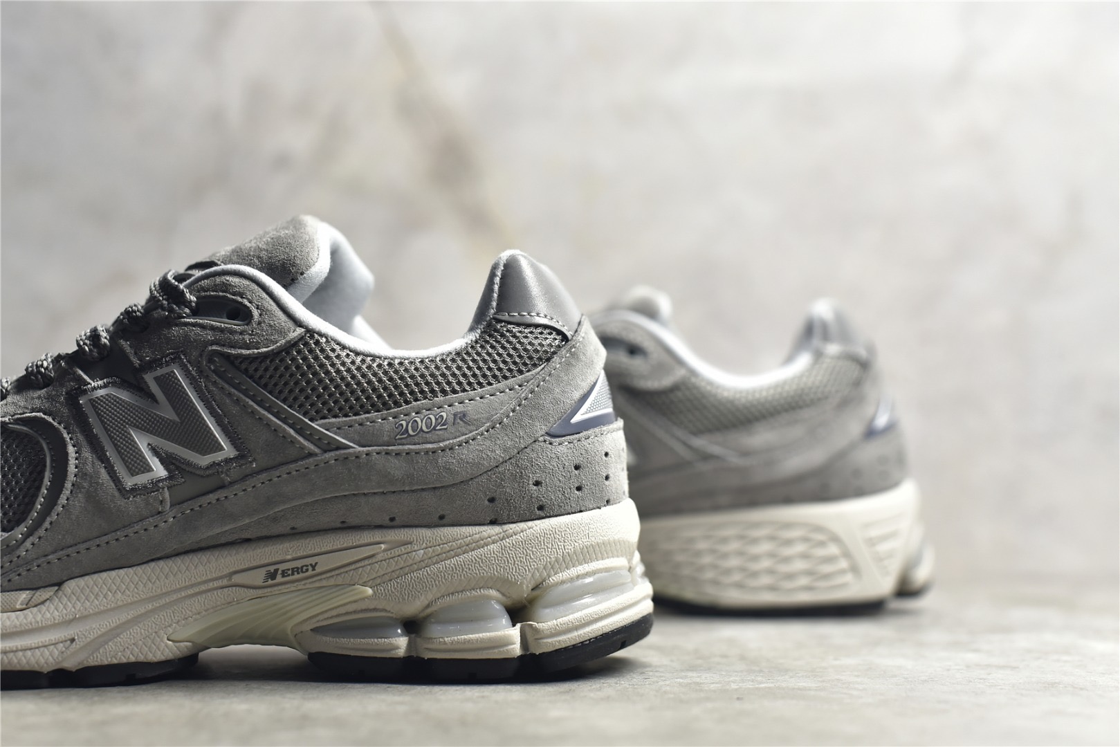 New Balance Sneakers-380