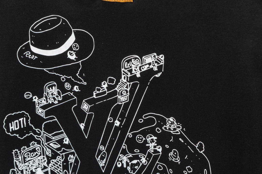 LV clothing-249