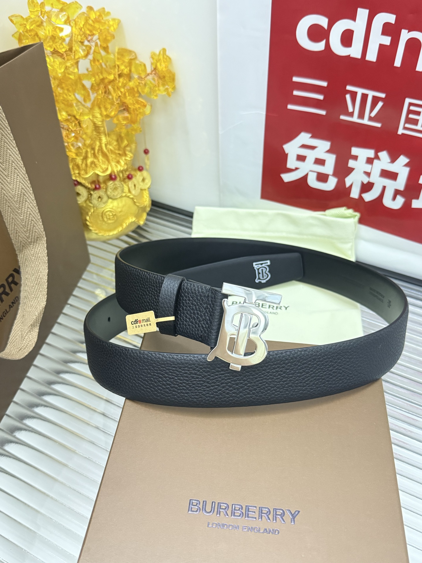 Burberry belt-9