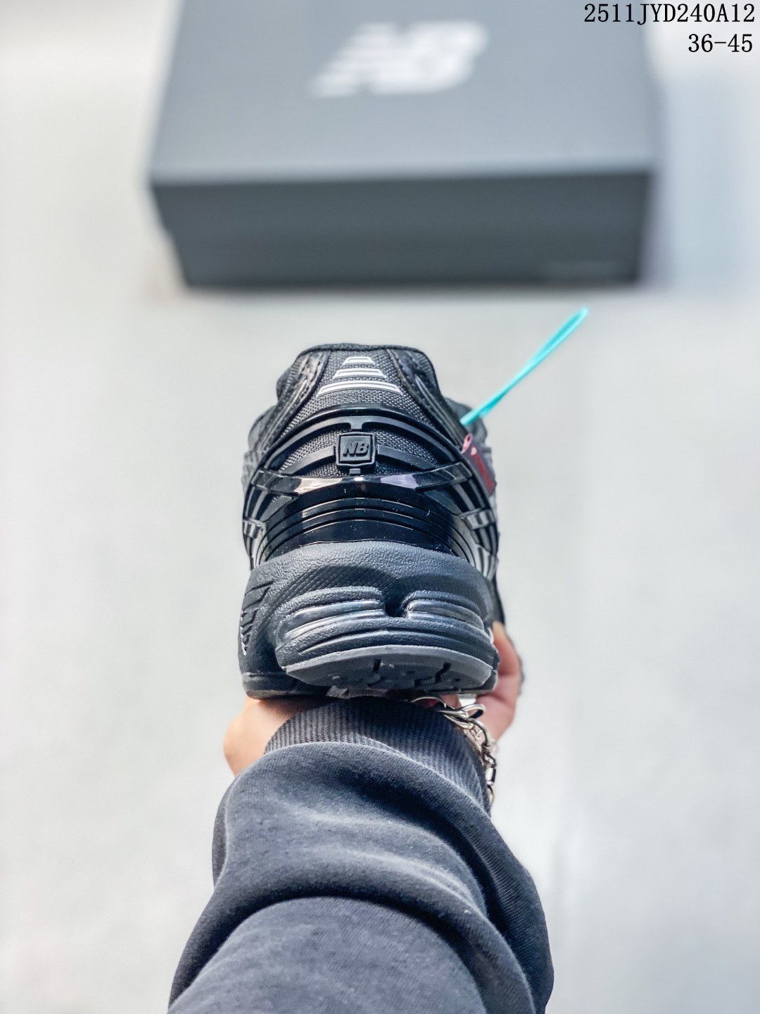 New Balance Sneakers-41