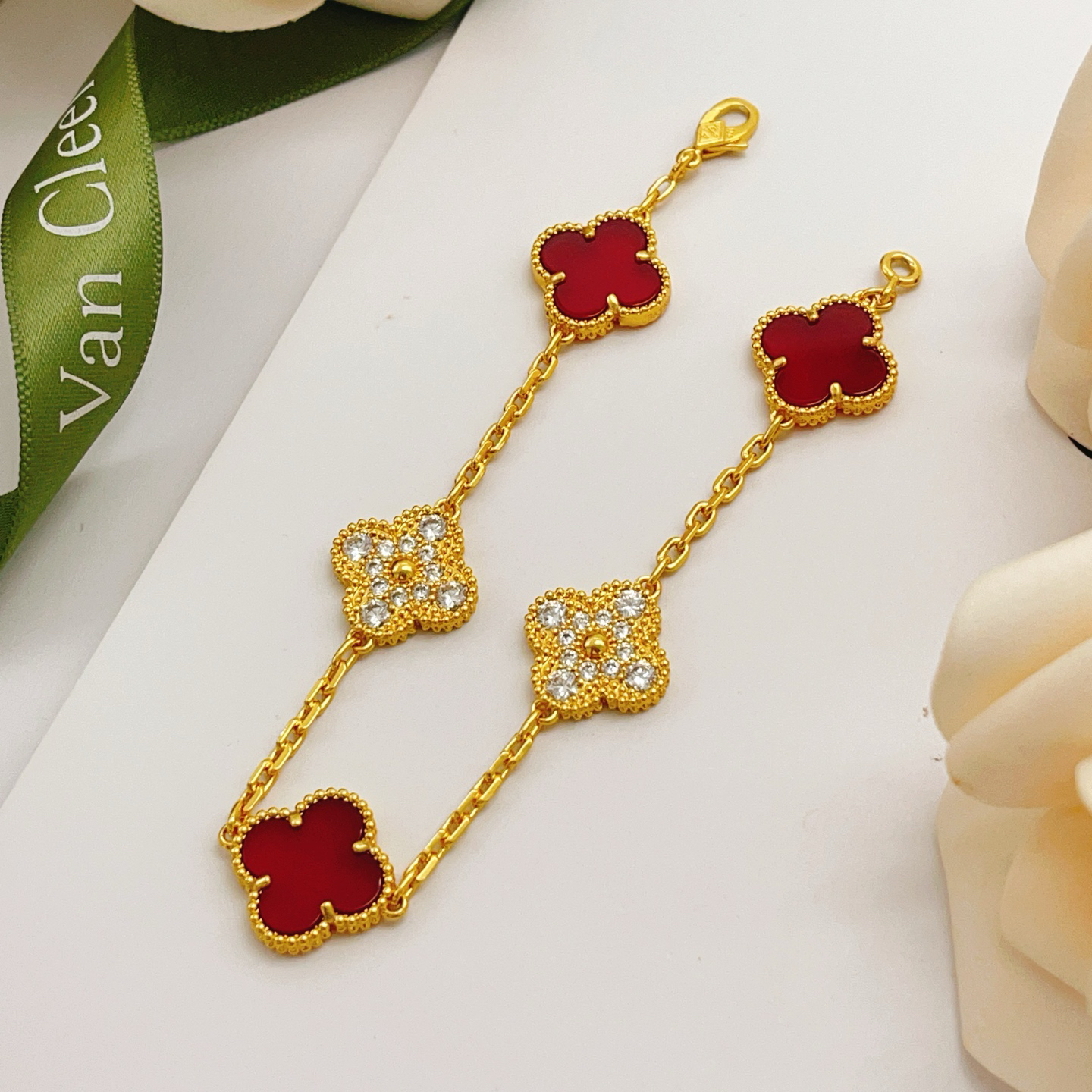 Van Cleef & Arpels Bracelet-91