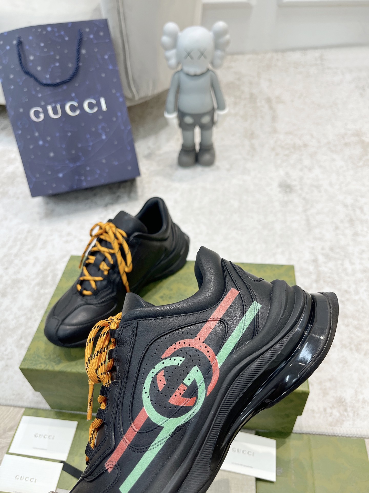 Gucci Sneakers-149