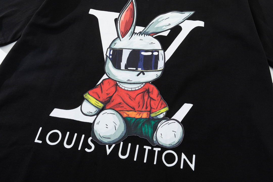 LV clothing-180