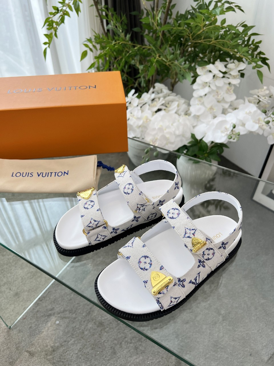 LV Summer footwear