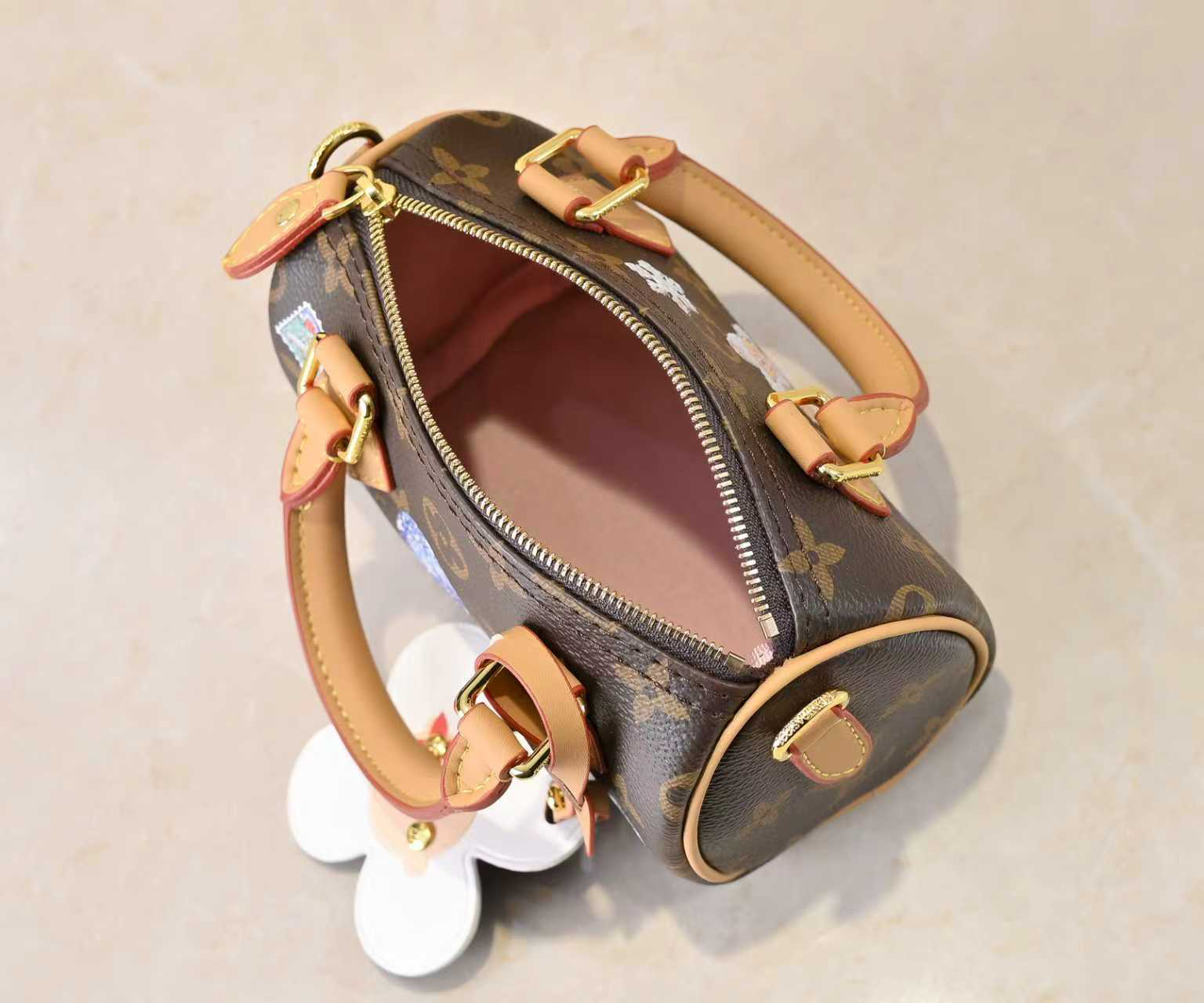 Louis Vuitton Hot New Product-161