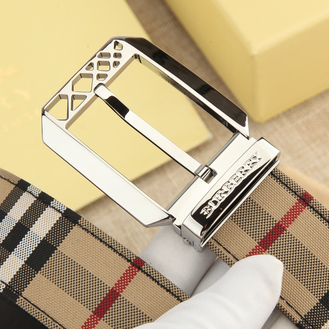 Burberry belt-86