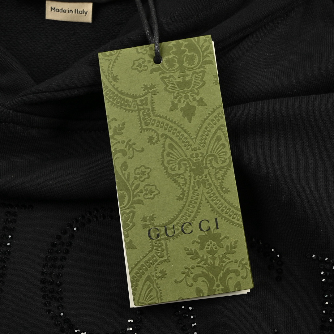 Gucci Clothing-293