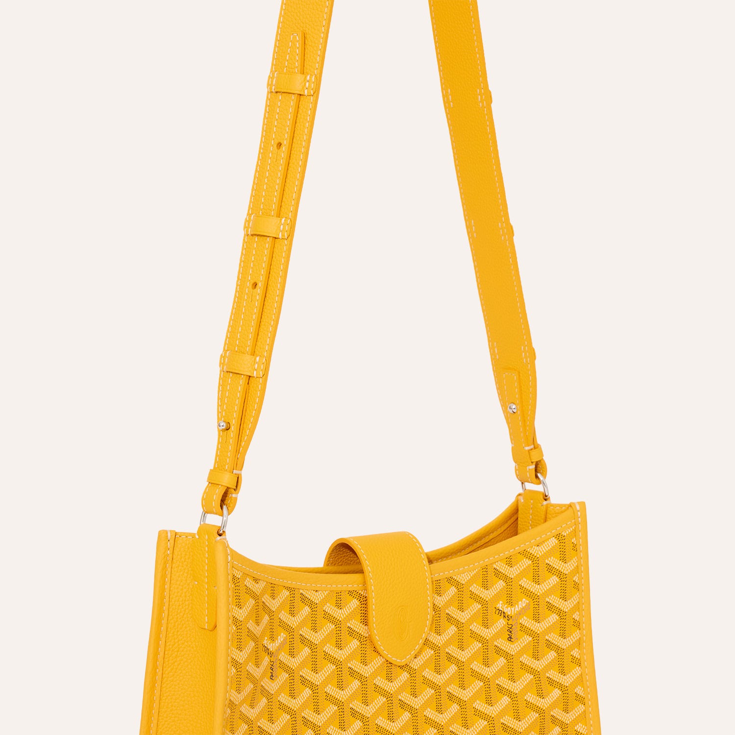 Musette bag